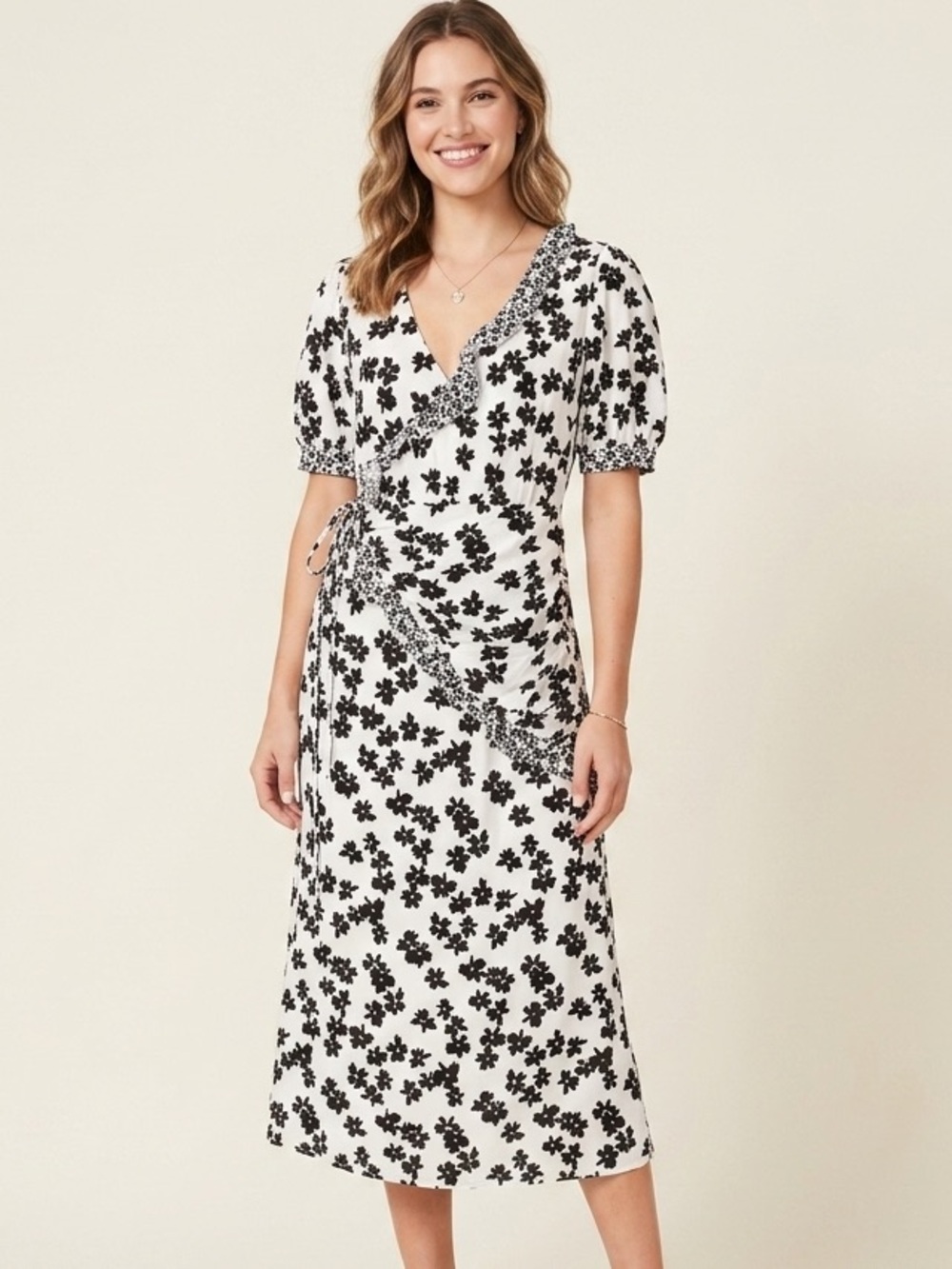 Love Whit by Whitney Port V-Neck Black/White Floral Wrap Midi Dress Size Large